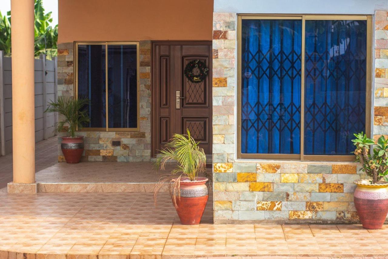 Afranasa Inn Tema Exterior foto